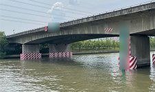 River bridge piers